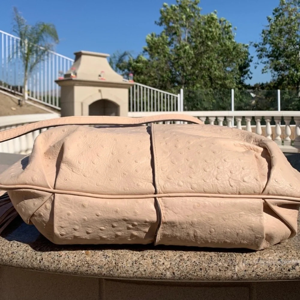 COPY - 🔥🔥EUC ITALIAN LEATHER OSTRICH EMBOSSED HOBO🔥🔥 - Picture 4 of 6